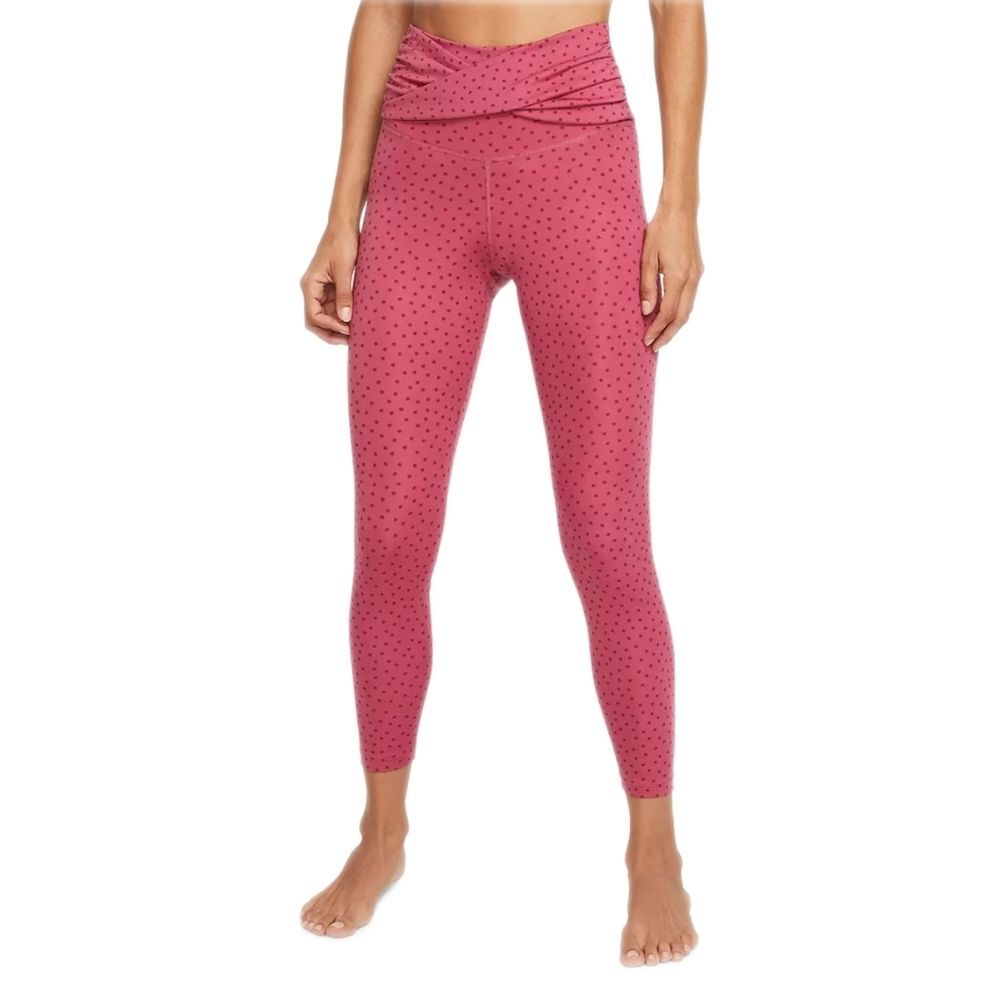 Nike Women's Yoga High Rise Twist-Waist High-Rise 7/8 Leggings, Pink, S